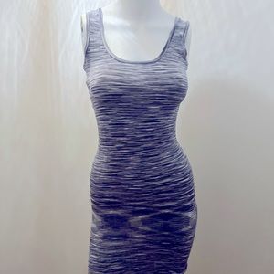 BEBE DRESS 👗🔥 SIZE XS sleeveless grey